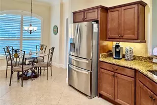 632 Coronaca Ct, The Villages, FL 32163 - Photo 9