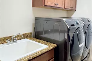 632 Coronaca Ct, The Villages, FL 32163 - Photo 29