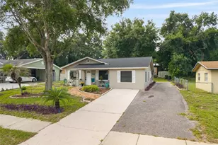 1015 W Montrose St, Clermont, FL 34711 - Photo 1