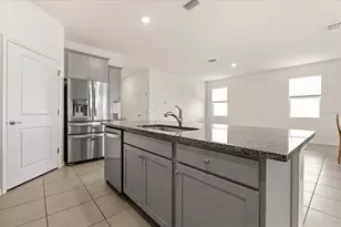 8104 Penrose Pl, Wildwood, FL 34785 - Photo 17