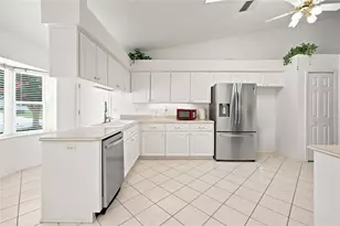 27202 Racquet Cir, Leesburg, FL 34748 - Photo 19