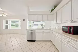 27202 Racquet Cir, Leesburg, FL 34748 - Photo 17
