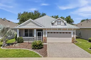 6342 Sanders Grove Cir, Okahumpka, FL 34762 - Photo 1