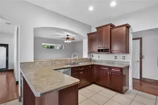 7314 Spring Mountain Ln, Yalaha, FL 34797 - Photo 19