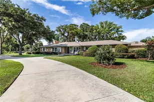 32834 Lakeshore Dr, Tavares, FL 32778 - Photo 17