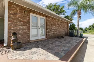 32834 Lakeshore Dr, Tavares, FL 32778 - Photo 77