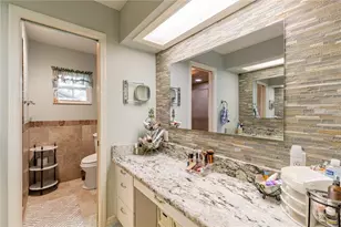 32834 Lakeshore Dr, Tavares, FL 32778 - Photo 69