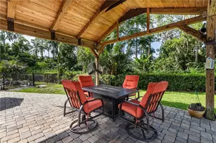 32834 Lakeshore Dr, Tavares, FL 32778 - Photo 29