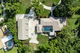 32834 Lakeshore Dr, Tavares, FL 32778 - Photo 13