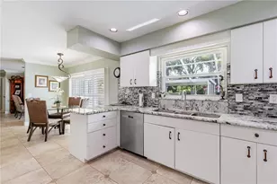 32834 Lakeshore Dr, Tavares, FL 32778 - Photo 57
