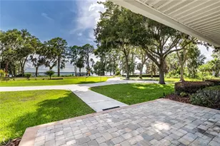 32834 Lakeshore Dr, Tavares, FL 32778 - Photo 17