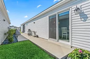 7536 Kuenher Ct, The Villages, FL 34762 - Photo 39