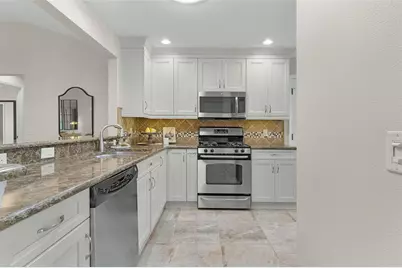 634 Allenwood Loop, The Villages, FL 32162 - Photo 5