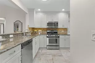 634 Allenwood Loop, The Villages, FL 32162 - Photo 5
