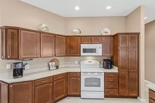 1764 Swordfish Terrace, The Villages, FL 32162 - Photo 9