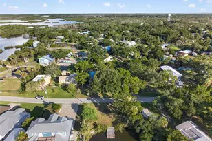 2350 S Waterman Dr, Crystal River, FL 34429 - Photo 37