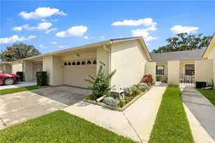 2226 Cypress Cove Dr, Tavares, FL 32778 - Photo 3