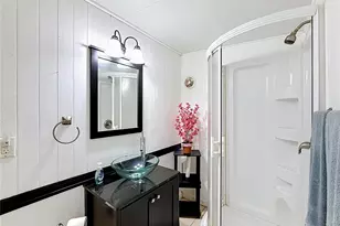 1025 Capella Dr, Tavares, FL 32778 - Photo 23