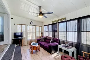 1025 Capella Dr, Tavares, FL 32778 - Photo 17