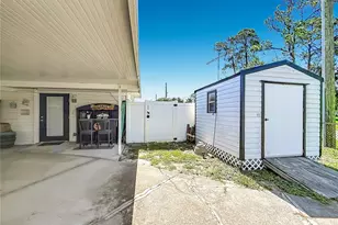1025 Capella Dr, Tavares, FL 32778 - Photo 45