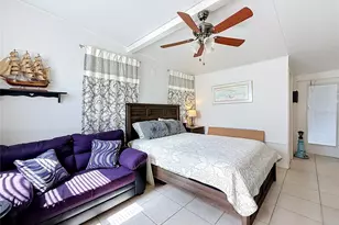 1025 Capella Dr, Tavares, FL 32778 - Photo 27