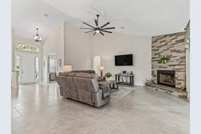 3828 Oak Pointe Drive, Lady Lake, FL 32159 - Photo 13