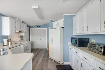 1203 Granada Court, Lady Lake, FL 32159 - Photo 11