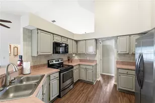 1053 Old Coventry Ct, Oviedo, FL 32765 - Photo 13