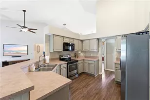 1053 Old Coventry Ct, Oviedo, FL 32765 - Photo 11