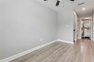 33241 Fairway Rd, Leesburg, FL 34788 - Photo 13