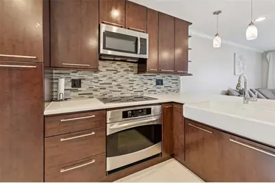 4779 Coquina Key Drive SE, Saint Petersburg, FL 33705 - Photo 13