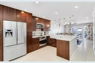 4779 Coquina Key Drive SE, Saint Petersburg, FL 33705 - Photo 5