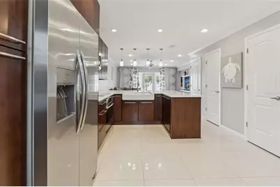 4779 Coquina Key Drive SE, Saint Petersburg, FL 33705 - Photo 15