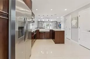 4779 Coquina Key Dr SE, Saint Petersburg, FL 33705 - Photo 15