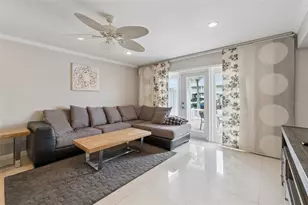 4779 Coquina Key Dr SE, Saint Petersburg, FL 33705 - Photo 7