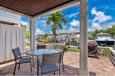 4779 Coquina Key Drive SE, Saint Petersburg, FL 33705 - Photo 19