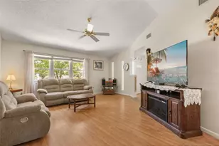 1305 Moray Ct, Leesburg, FL 34788 - Photo 9
