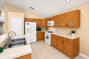 531 Silver Palms Cir, Davenport, FL 33837 - Photo 3
