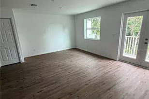 2577 6th Ave Dr E, Bradenton, FL 34208 - Photo 5