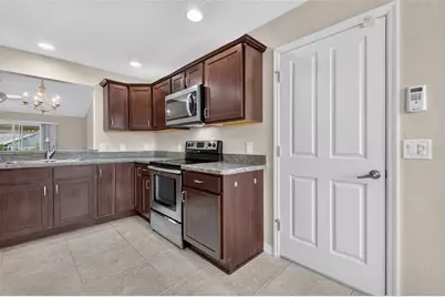 926 Long Leaf Lane, The Villages, FL 32163 - Photo 9