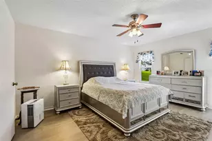 27131 Racquet Cir, Leesburg, FL 34748 - Photo 17