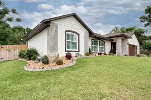 831 Forestwood Dr, Minneola, FL 34715 - Photo 5