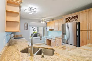 521 San Pedro Dr, The Villages, FL 32159 - Photo 15