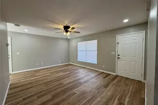 1151 W Minneola Ave, Clermont, FL 34711 - Photo 3