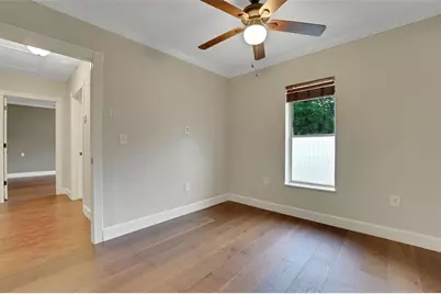 330 S Highland Street, Mount Dora, FL 32757 - Photo 9
