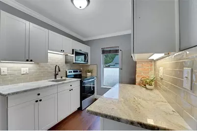 330 S Highland Street, Mount Dora, FL 32757 - Photo 11