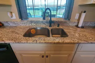 19221 Baker Rd, Umatilla, FL 32784 - Photo 9