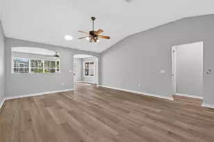 2129 Margarita Dr, The Villages, FL 32159 - Photo 5