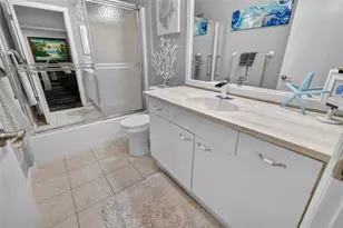 1004 Laredo Ln, Lady Lake, FL 32159 - Photo 29