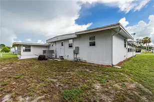 1030 Capella Dr, Tavares, FL 32778 - Photo 51